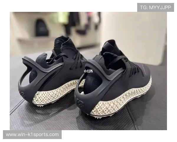 选择适合球星的足球训练裤 如何挑选舒适且专业的款式提升训练效果