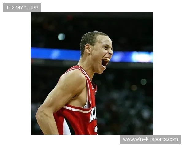 高清足球女球星头像精选展示 展现巾帼风采与竞技魅力